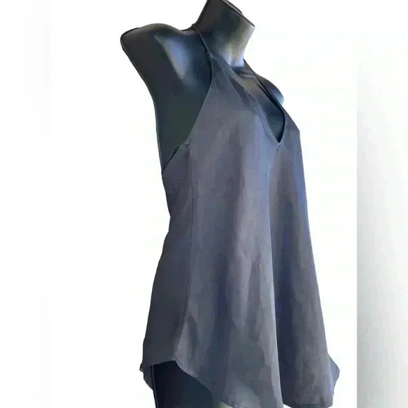 ASTR THE Label women’s charcoal gray backless satin top sz small NWT - Picture 5 of 7